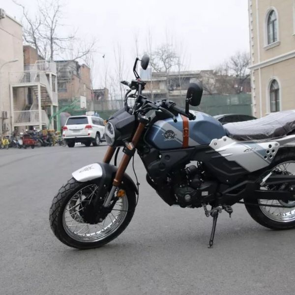  ����LF200-3B