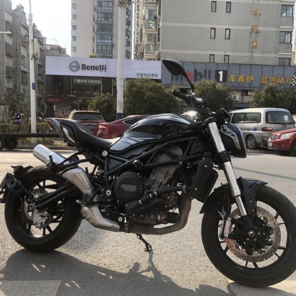 ������Benelli752s