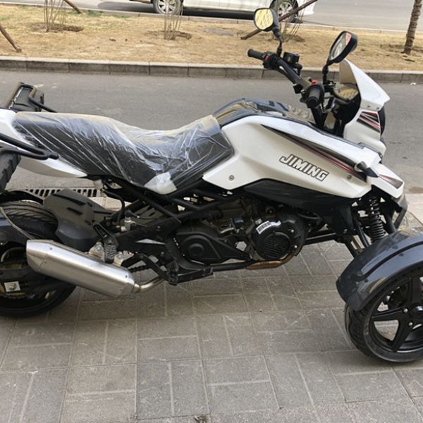 ����200