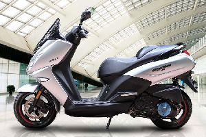���� Peugeot QP200T