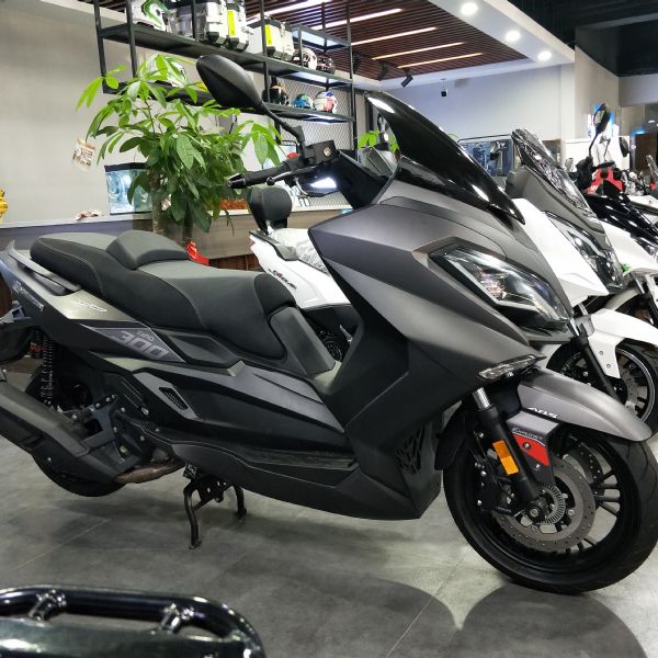  ̨��300T