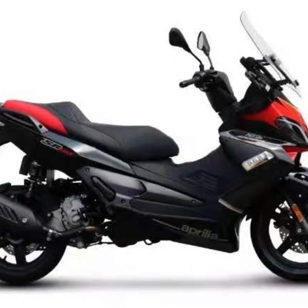 ��������Aprilia SR MAX250�˶�̤�峵
