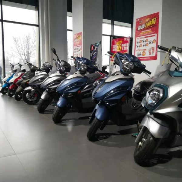 ����USR125