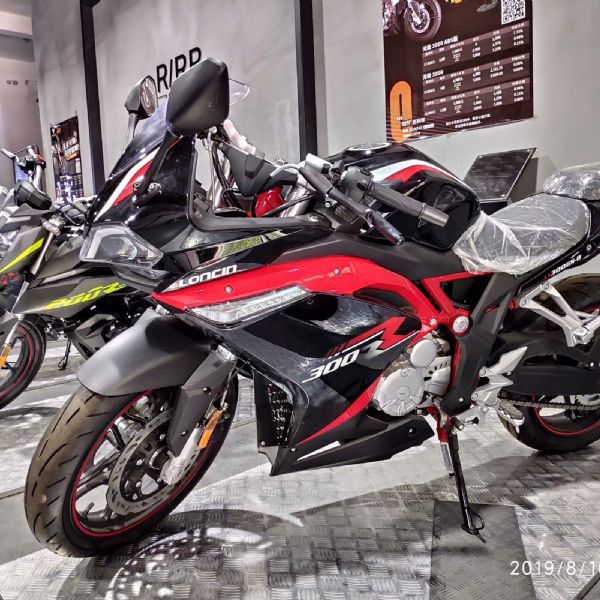  �޼�300RR