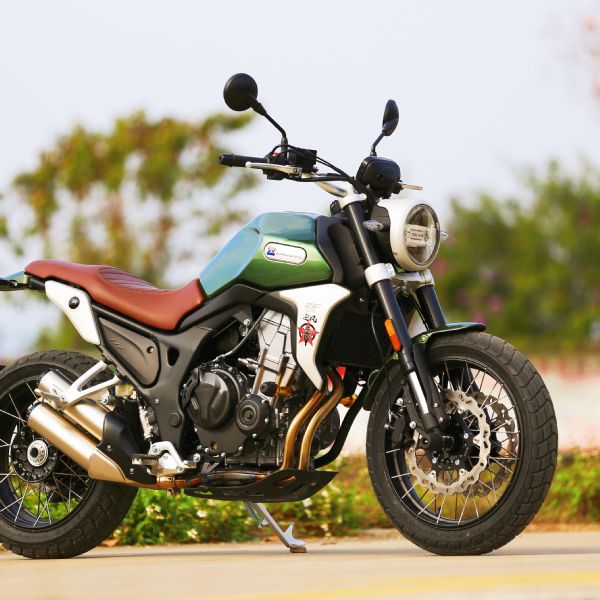  ��Խ500F�����渴��