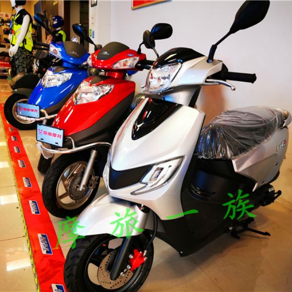 ����������ľС����QS110T-3С̤������Ħ�г���
