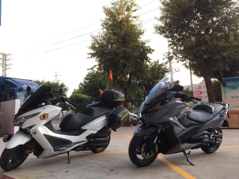  ����AK550