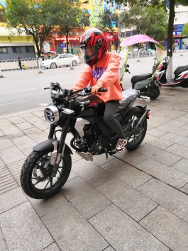  ����190tr