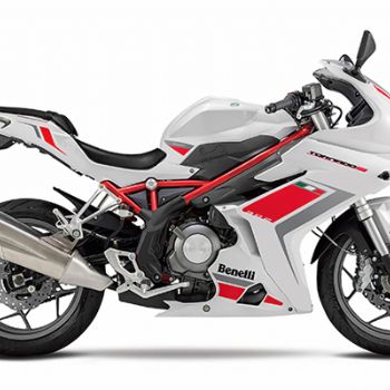 ������Benelli 쫷�302 BJ300GS-C �ܳ���300��
