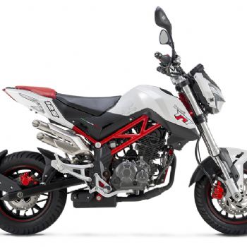 ������BJ125-3E