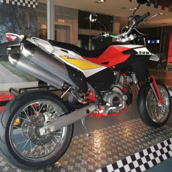  SR600GY