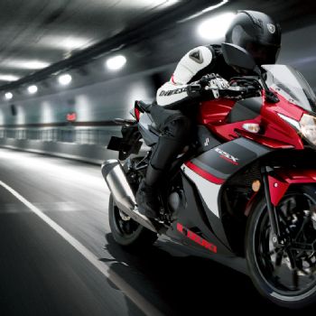 GSX250R