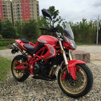  ��Խ400