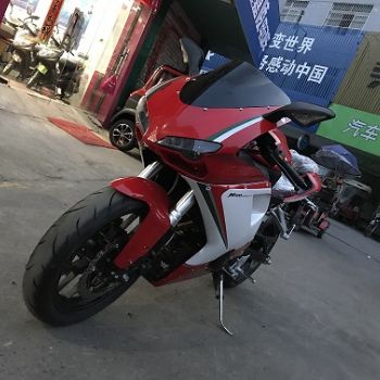  400c��Խ ��ֵ��ӵ��
