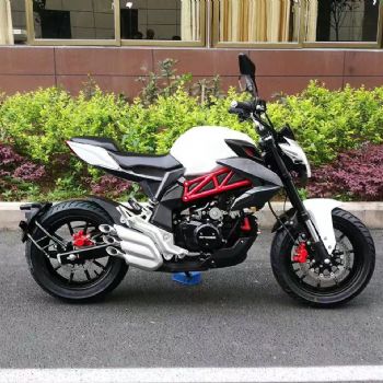  ���� AD125