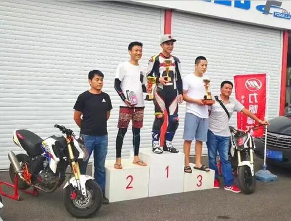 ��������Ħ�п񻶽�����������Ȥ������������