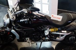 �ſ���2015 Diavel2017Ħ����
