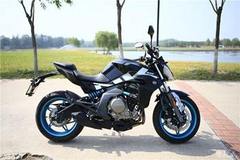 ����650