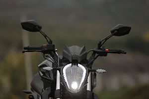 
�¸о�250˫�׽ֳ�