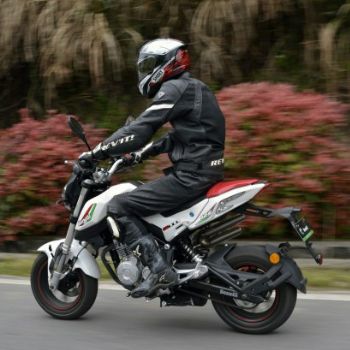  С����BJ125-3E