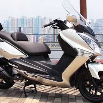 ����  2013 GTS 300i