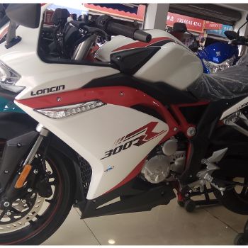  ¡���޼�300RR�ܳ�