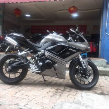 ��Խ400�ܳ�