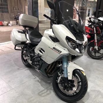  ��������Ѳ����600�¿�