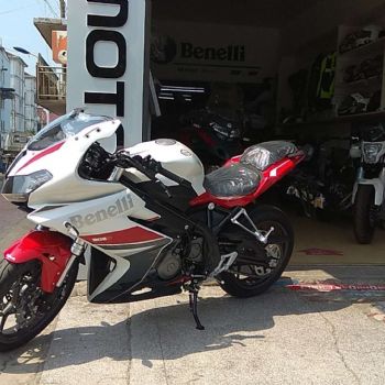  ������쫷�302R