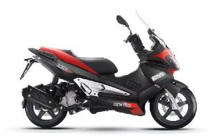 ��������Aprilia  SR MAX300(2017)��