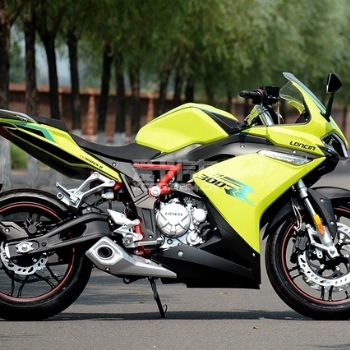  ¡�� �޼� 300RR
