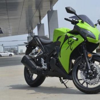 �ξ�R15(250cc)