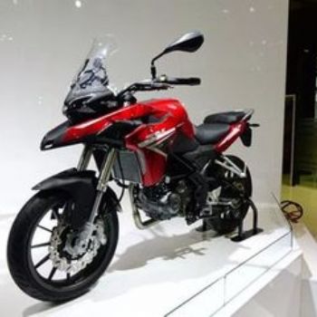 ������Benelli.TRK251BJ250-18��