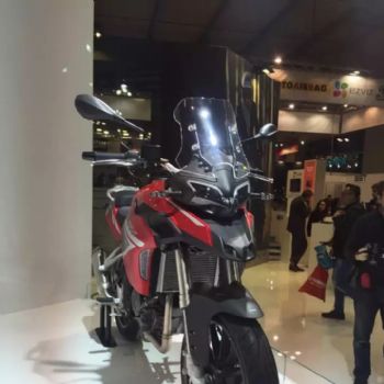 ������TRK251BJ250-18
