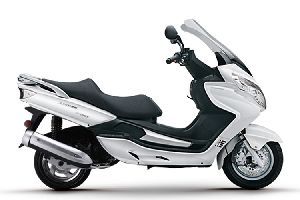 ��ӥ300