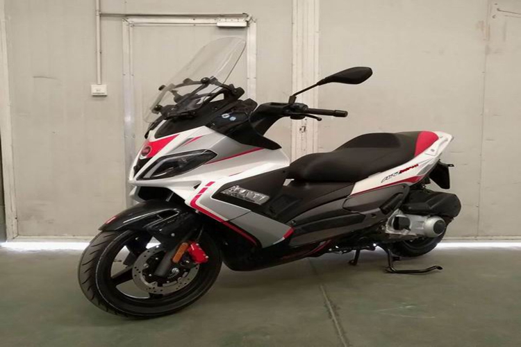 �������� Aprilia APR300T-VA