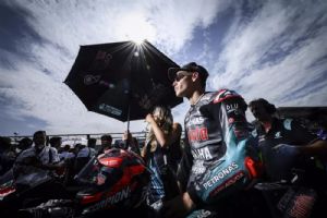 ͼ�� | MotoGPӢ��վ���ʻ���